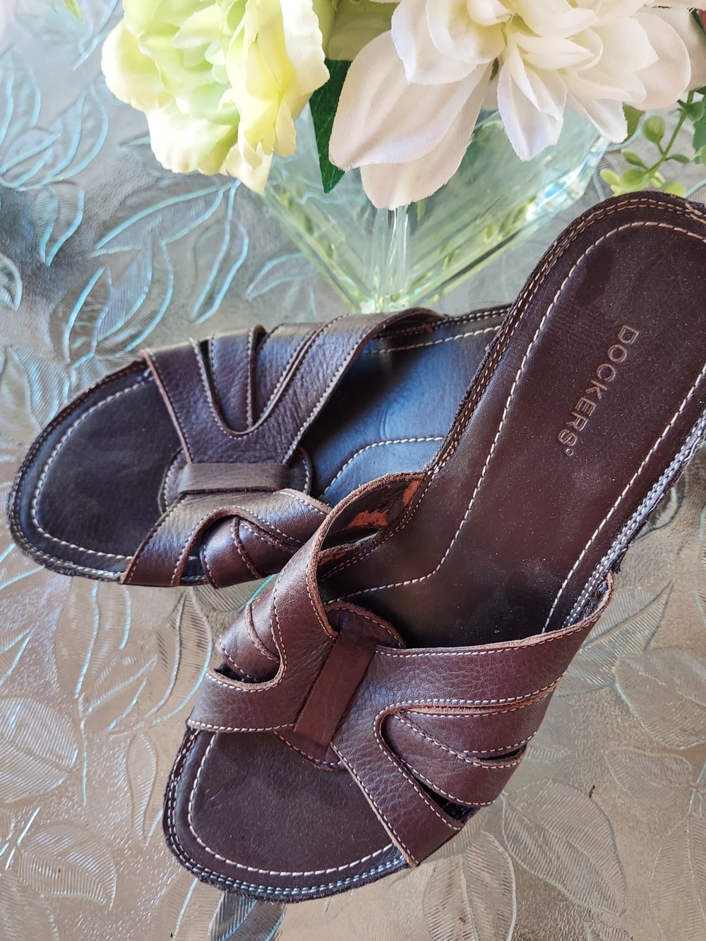 Dockers brown woman's sandals Size 9M Comfort.Fashion. Vacation. Summer. Heel 2